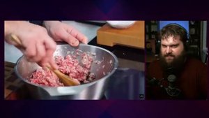 Чима смотрит как Лазерсон готовит Хрючево по наитию (Беловские вареники)