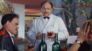 Кавказская пленница: Птичку жалко!