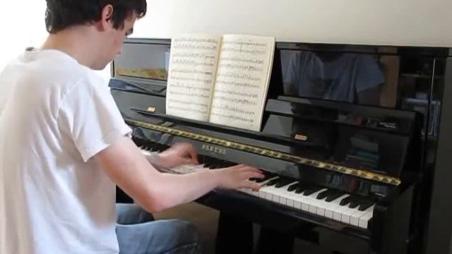 An der schönen blauen Donau/"The Blue Danube" - piano смотреть онлайн