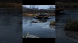 Водные испытания гусеничного вездехода