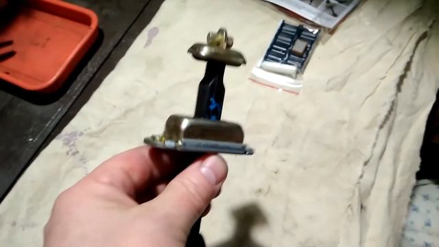 Ремонт ограничителя двери на Ниссан Альмера Классик смотреть онлайн