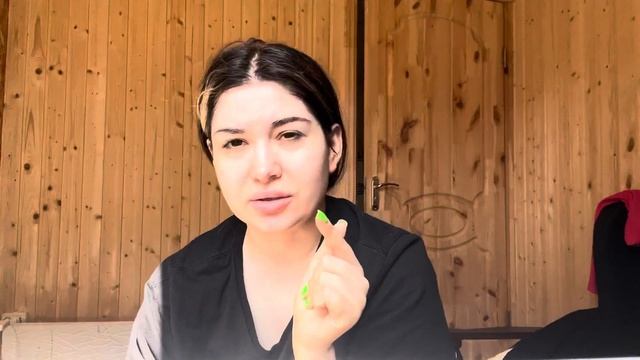 VLOG: НА ДАЧЕ ?? ПРИРОДА! КОСМЕТИЧКА В ДОРОГУ! смотреть онлайн