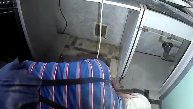 Врезка посудомоечной машины в кухонный шкаф.  Замена столешницы.