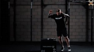 Боковые прыжки через тумбу