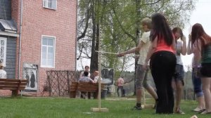 Игра Лимбо на празднике