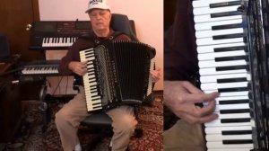 В лунном сиянии снег серебрится - Russian romance on accordion