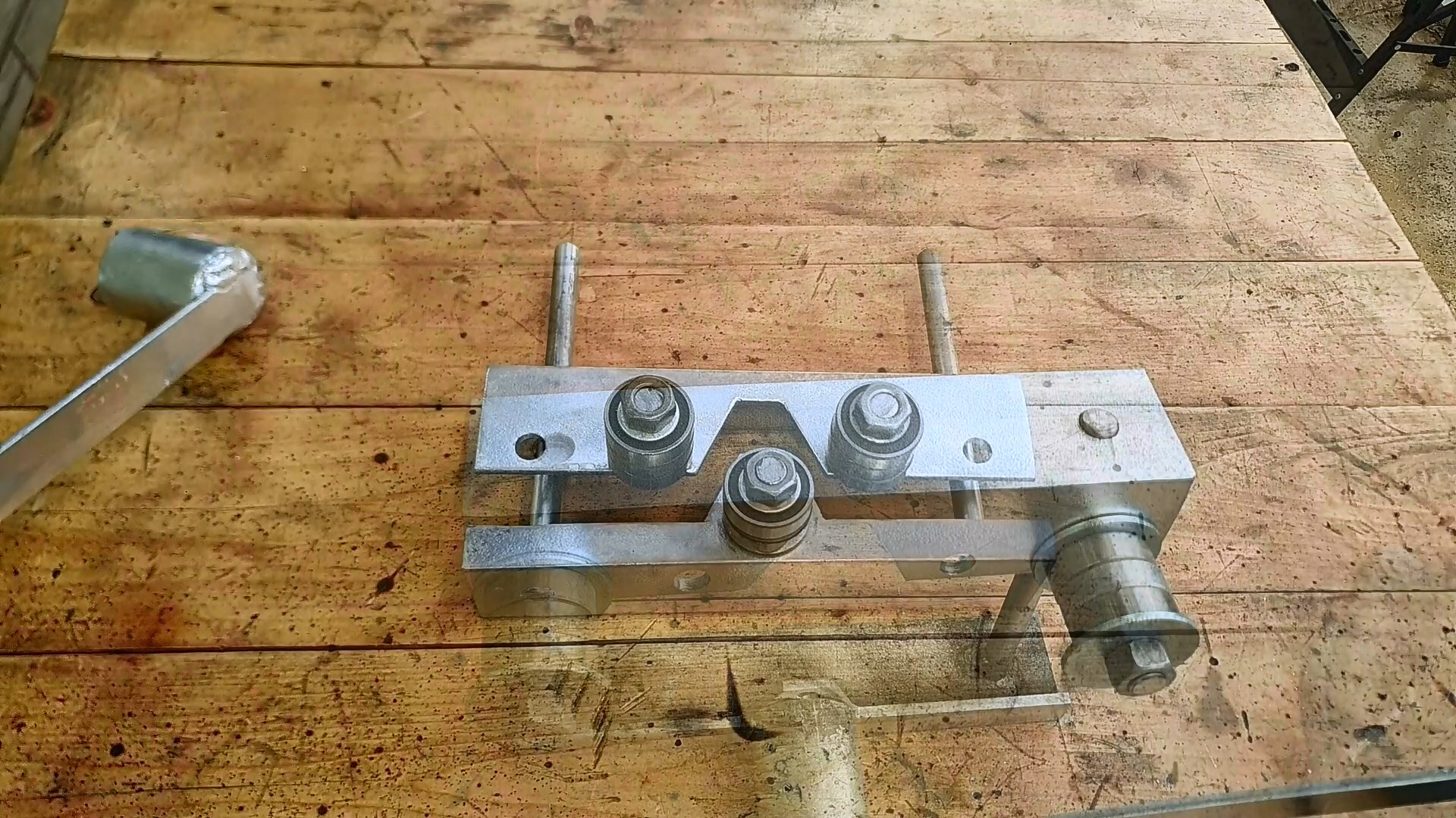 Удивительная самоделка из уголка.НЕ трать деньги а сделай сам! смотреть онлайн