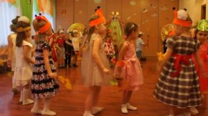 средняя группа танец Осень