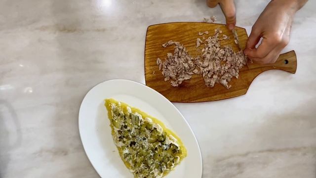 Салат «Морковка» с Курицей! Очень простой салат! смотреть онлайн