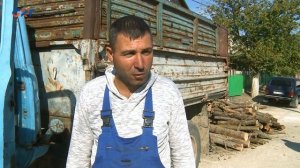 Лесхозы выдают людям дрова. Кто первые получатели, и хватит ли дров всем?