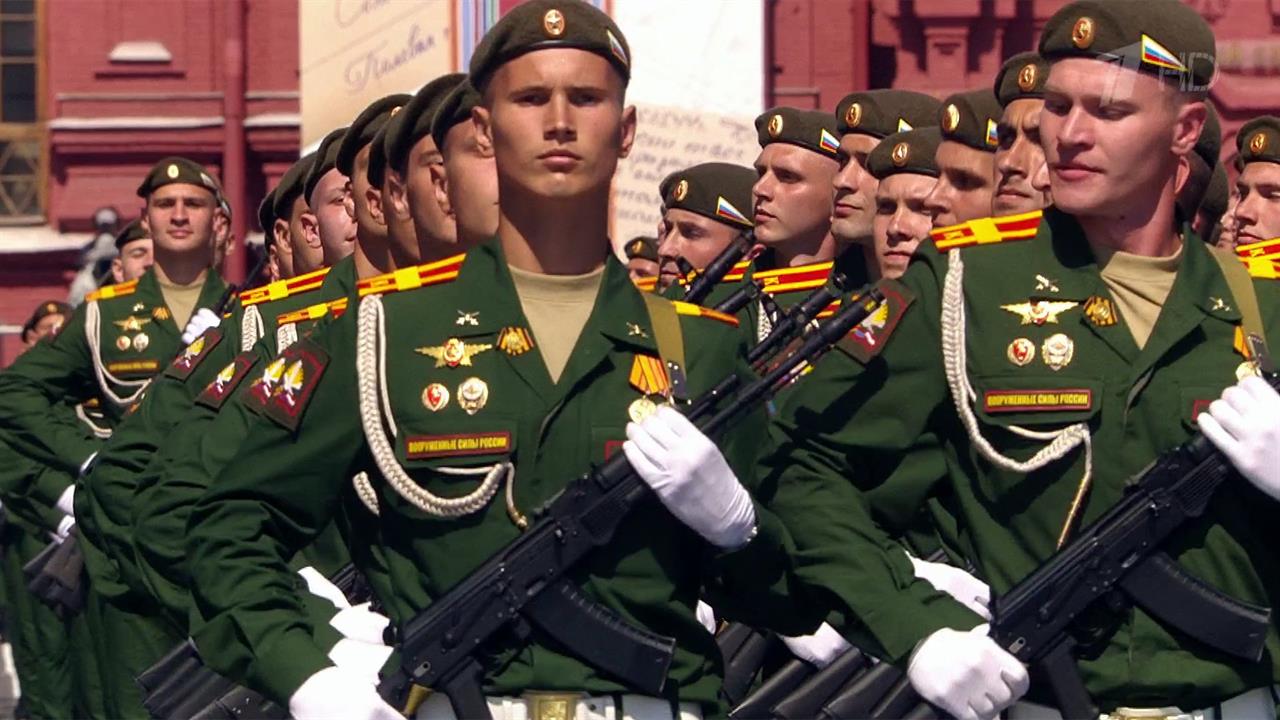 Прямая трансляция парада на красной площади сегодня. Парад победы нижний новгород 2019. Парад победы 2010. Парадная офиска на красной площади. Парад первого канала.