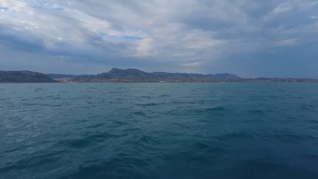 Стоит ли ехать на Крымский полуостров? смотреть онлайн