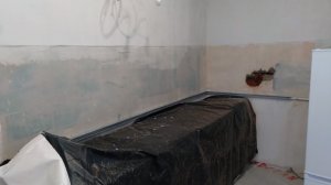 Грунтовка стен под кухонный фартук