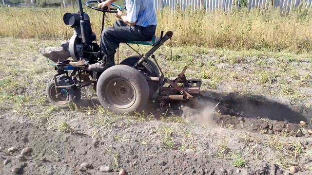 Самодельный минитрактор с двигателем Д-300 смотреть онлайн