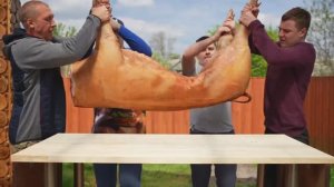 ПРИГОТОВИЛИ ОГРОМНУЮ СВИНЬЮ ВЕСОМ 100 КИЛОГРАММ (vanzai)