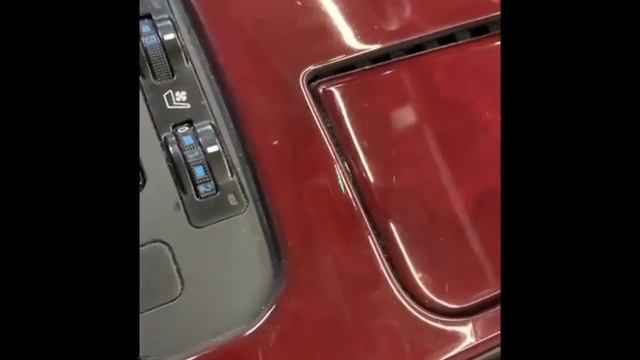 TGT техник: как убрать царапины с пластиковых накладок салона на примере Lexus GS 300 смотреть онлайн