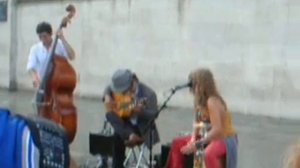 Live music in front of the National Gallery, Trafalgar Square