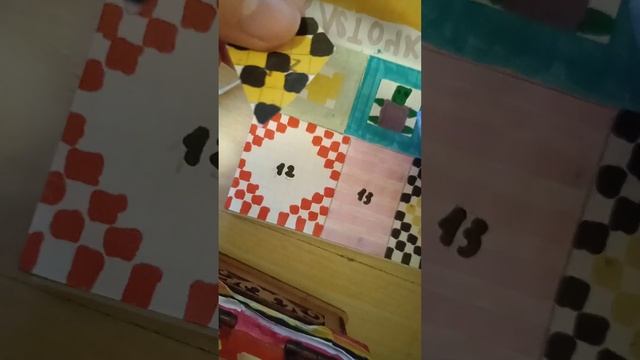 открываю бумажные сюрприз-пакетики. выбили пиццу или сыр пишите в комментариях что это ?. смотреть онлайн