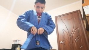 Как правильно завязывать пояс для самбо??????️???