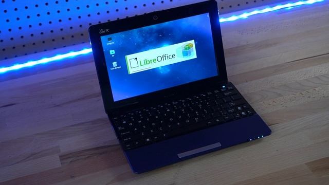 Remember Netbooks? Using one in 2020. смотреть онлайн