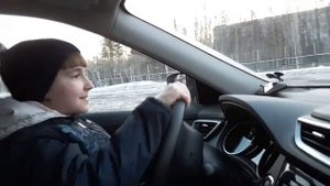 Машина папы/езжу на папиной машине/ вот это да!