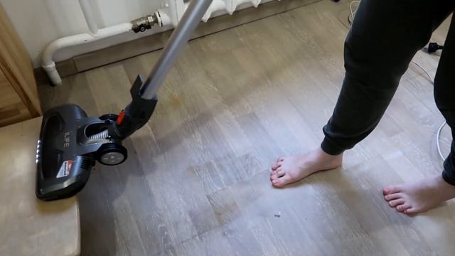 Каникулы с пользой: Расхламление и организация хранения в рабочей зоне детской комнаты смотреть онлайн