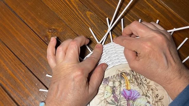 ПАННО - настенно, круглое, белое - плетение из бумажной лозы смотреть онлайн