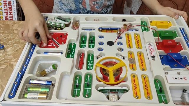 Электронный конструктор Знаток  Собираем ВЕНТИЛЯТОР