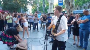 Русские, грузины и украинцы вместе поют РУССКИЕ песни.  Провокаторам это не понравилось.