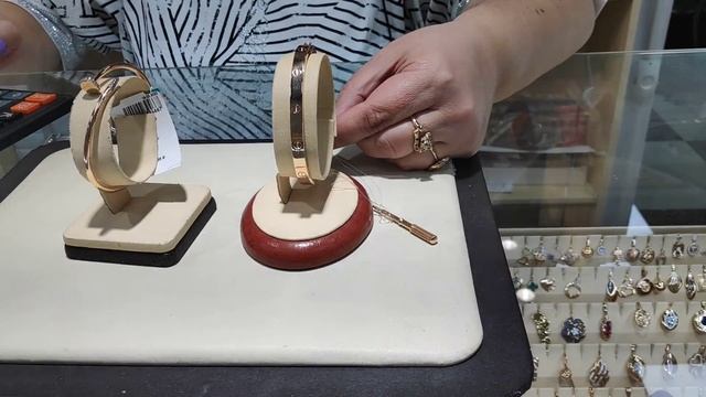 ?ЮВЕЛИРНЫЙ САЛОН ГОЛД ЦЕНТР НА РЫНКЕ САДОВОД СНИЗИЛ ЦЕНЫ ВДВОЕ СКИДКИ 50% СПЕШИТЕ. смотреть онлайн
