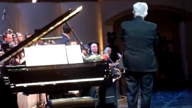 Маэстро Р.Паулс и Биг-бэнд Латвийского Радио. 28.01.15 г. Солист Интарс Бусулис.Live смотреть онлайн