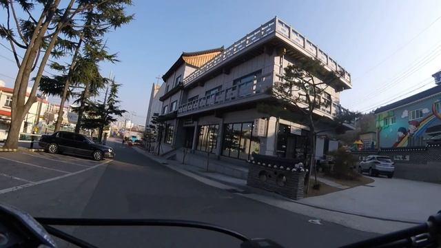 Venturing outside Kunsan AB -- Biking around Gunsan City, South Korea (March 2018) смотреть онлайн