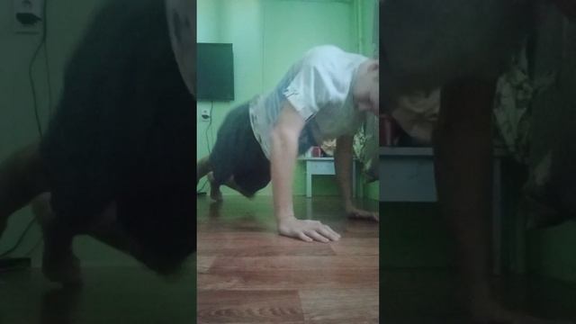 зделал 40 отжиманий. ещё 20 смотреть онлайн