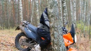 KTM 990 Adventure эндуро с пассажиром подъем