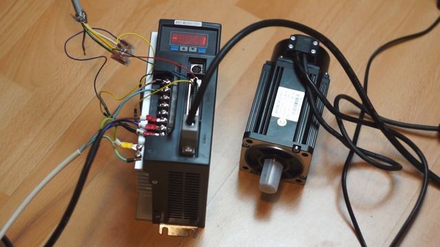 How To Setup Chinese AC Servo Motor 80ST-M02430 - Step/Dir Position and Analog Speed Control Modes