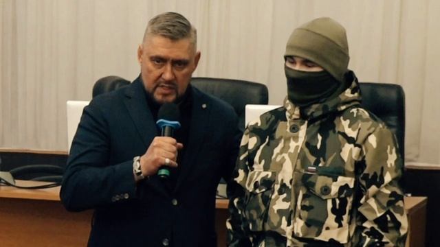 Торжественная отправка черемховца на службу в Армию России 1000028002.mp4
