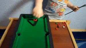 Игра для малышей. Бильярд. Game for baby. Billiards.