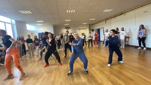 WORKSHOP DANCEHALL avec Lena Micheli - STUDIO212 смотреть онлайн