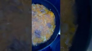 Как  гречку с тушёнкой приготовить на сковородке