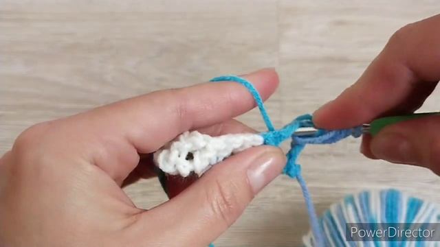 ВЯЖЕМ ОБЪЕМНЫЙ КОВРИК ИЗ ОСТАТКОВ ПРЯЖИ КРЮЧКОМ/УЗОР ВСЕГО ДВА РЯДА ?