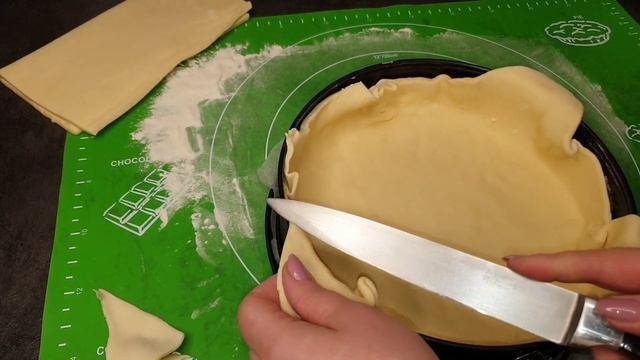 Пирог с курицей и ананасом. Слоёный, сочный, нежный.