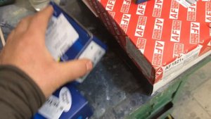 Замена расходников Шевроле Круз.Замена колодок,антифриза.Свечей зажигания .Тормозной жидкости.