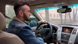 Валящий гибрид Lexus RX400h
