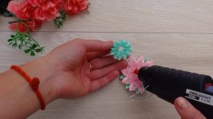 100% сочетание розового и мятного цветов в стиле канзаши.Combine pink and mint in a kanzashi style