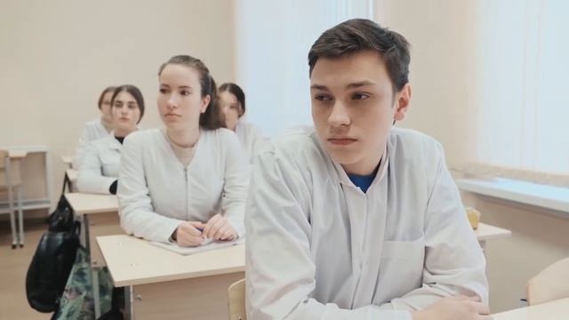 Специальность Лечебное дело. Стоит ли поступать? Чем занимается фельдшер? смотреть онлайн