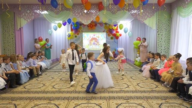 Выпускной в детском саду "ЛУЧШЕ ВСЕХ - 2022" смотреть онлайн