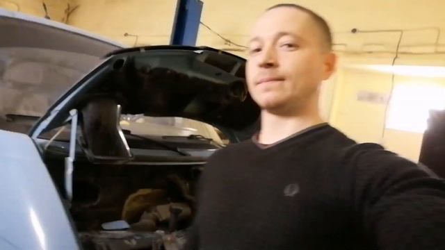 Как снимаются поворотники на Т4 + установка габаритов в повороты "Американки" / Фольксваген Т4 смотреть онлайн