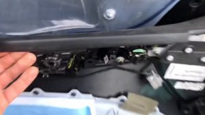 Кнопка Ц/З Ford Fusion 2013 - 2018 США  Как снять кнопку блокировки центральных замков ?