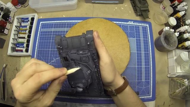 СБОРНЫЕ МОДЕЛИ: Немецкий танк PzKpfw IV. Финал: смывка, сколы, пигменты. смотреть онлайн