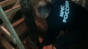 Бурение скважины на воду своими руками трубой.(в гараже)